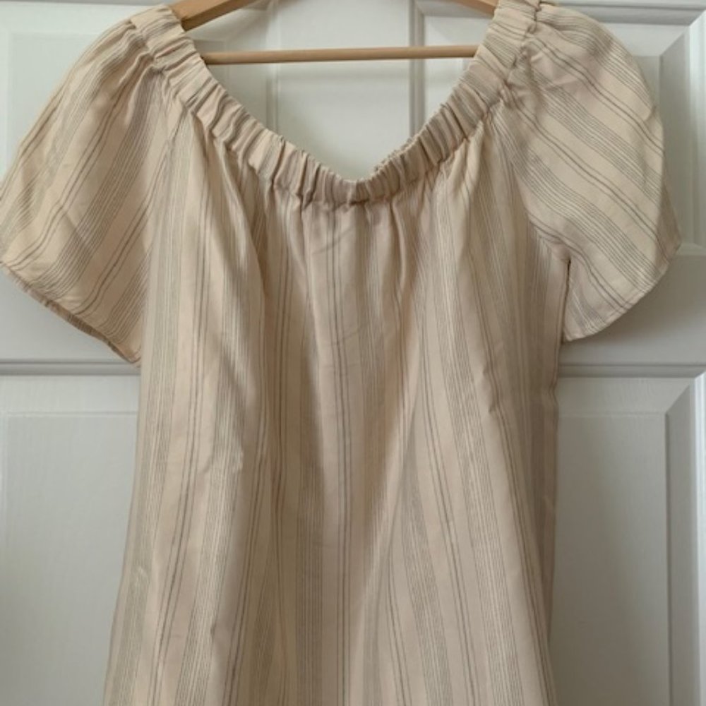 H&M off the shoulder Top